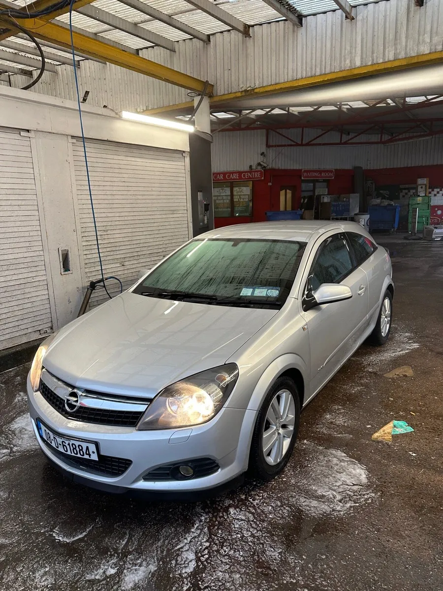 Opel Astra 1.4l Gtc - Image 2