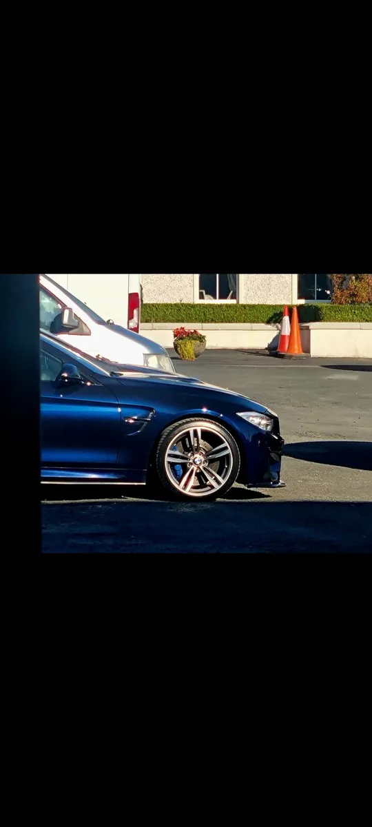 BMW M4 - Image 2