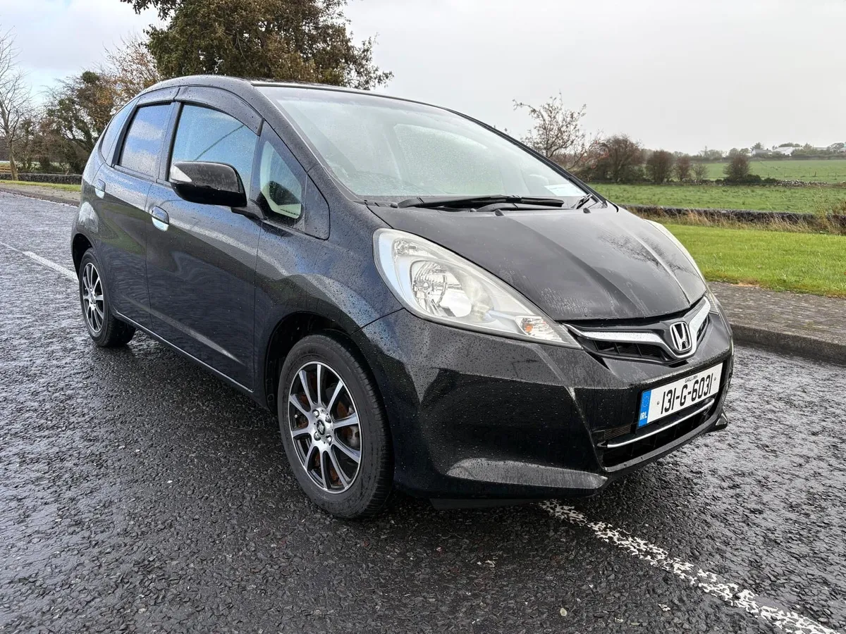 2013 HONDA FIT/JAZZ 1.3 PETROL AUTOMATIC - Image 2