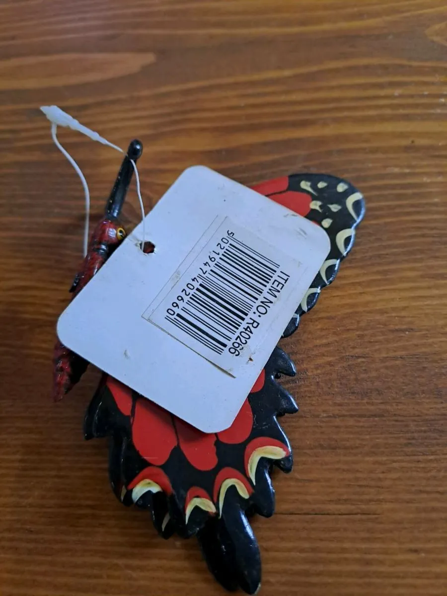 Free butterfly Garden ornament - Image 4