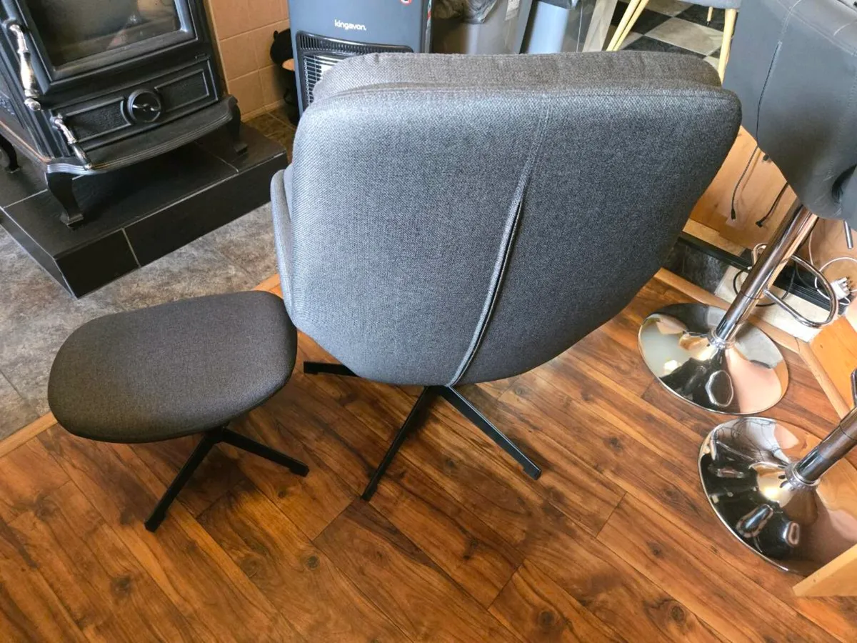 Armchair - Image 3
