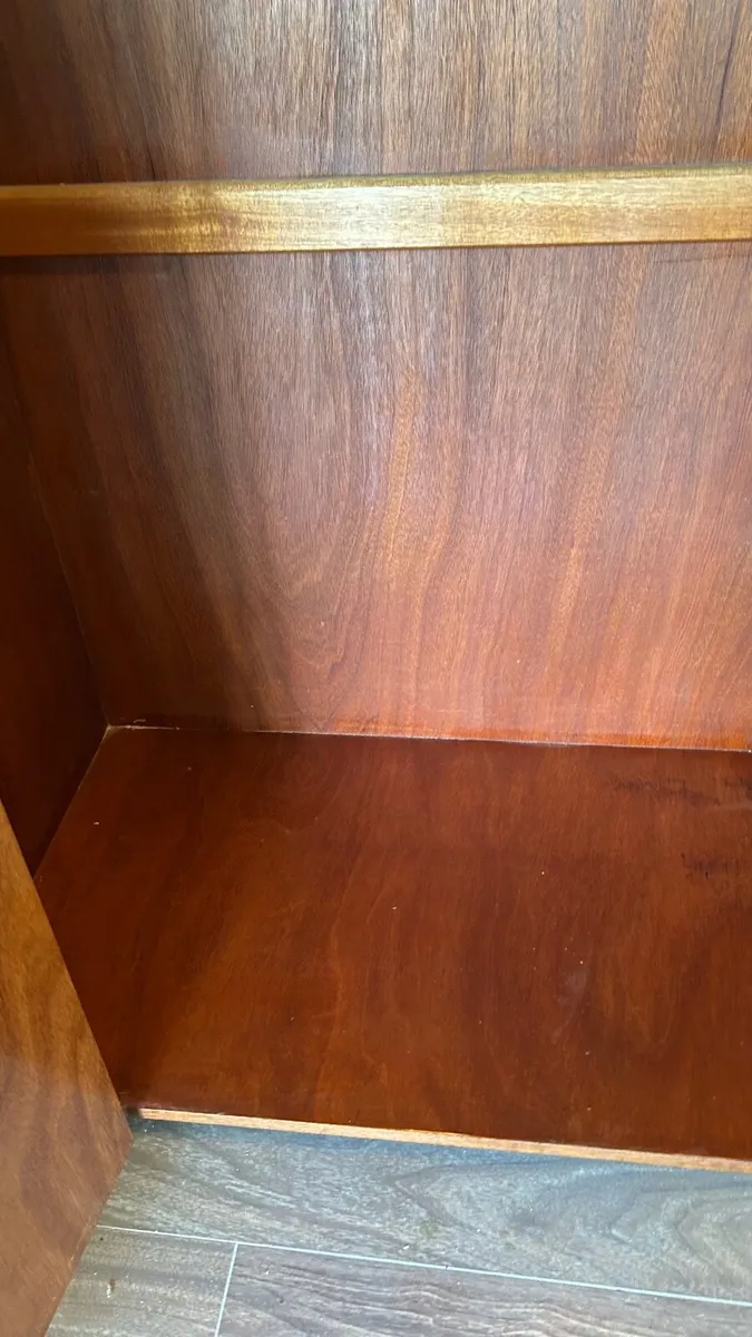 Wardrobe - Image 4