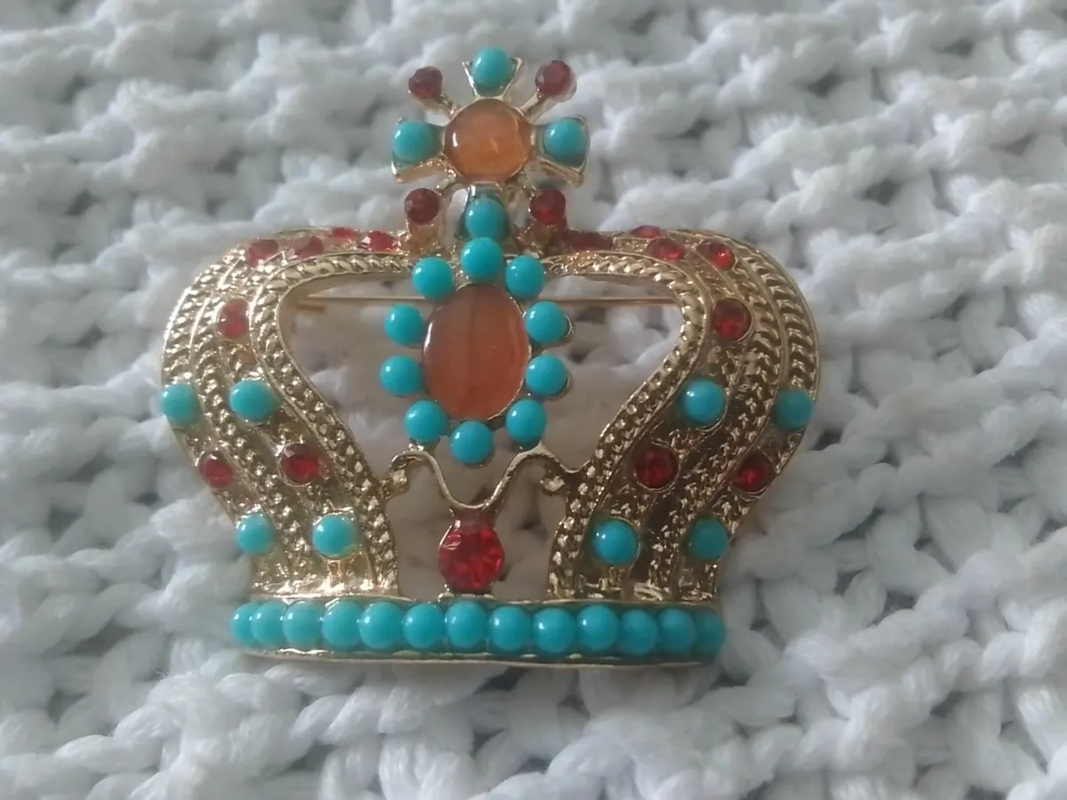 VINTAGE TURQUOISE AMBER & RUBY CROWN BROOCH - Image 4