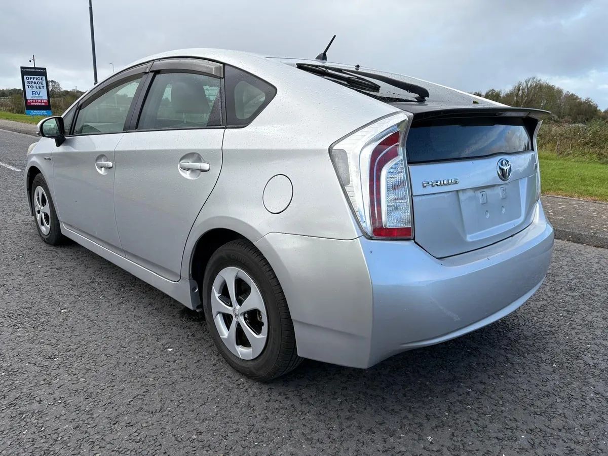 2012 TOYOTA PRIUS 1.8 PETROL/HYBRID AUTOMATIC - Image 3