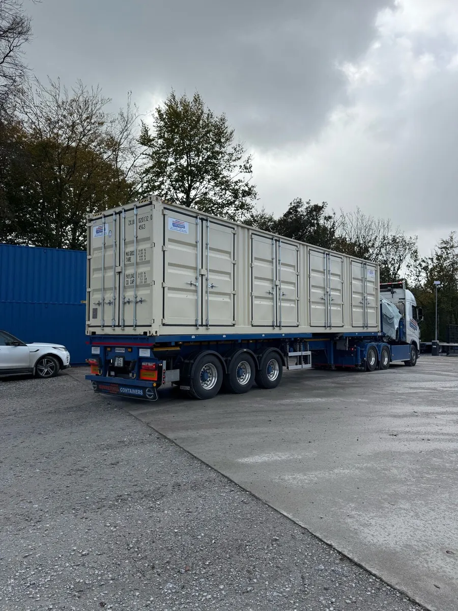 40x8 high cube side opening container - Image 2