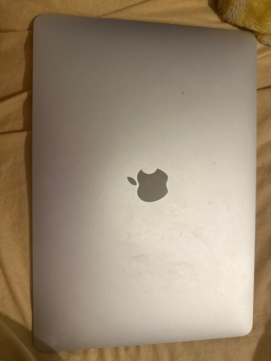 MacBook Air - Image 1