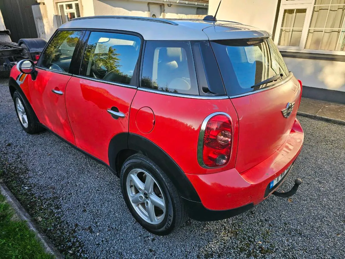 Mini Countryman Commercial - Image 3