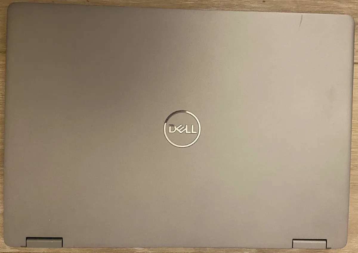 Dell Latitude 3310 2in1 - Image 2