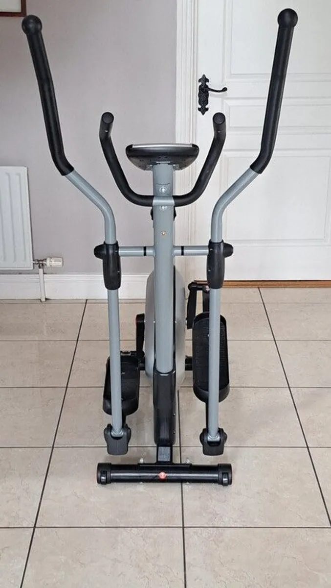 Elliptical Cross Trainer - Image 2