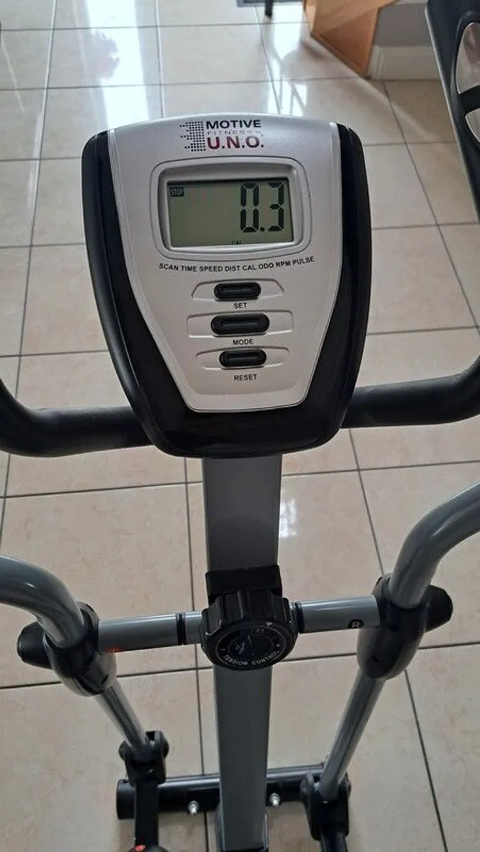 Elliptical Cross Trainer - Image 4
