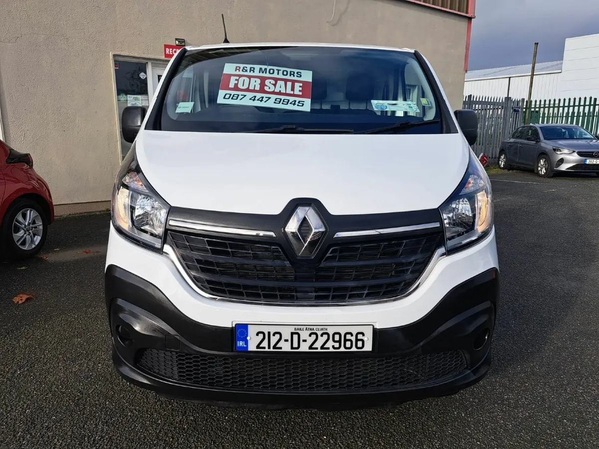 Renault Trafic 212 Long Base Only 71 k Km New CVRT - Image 4
