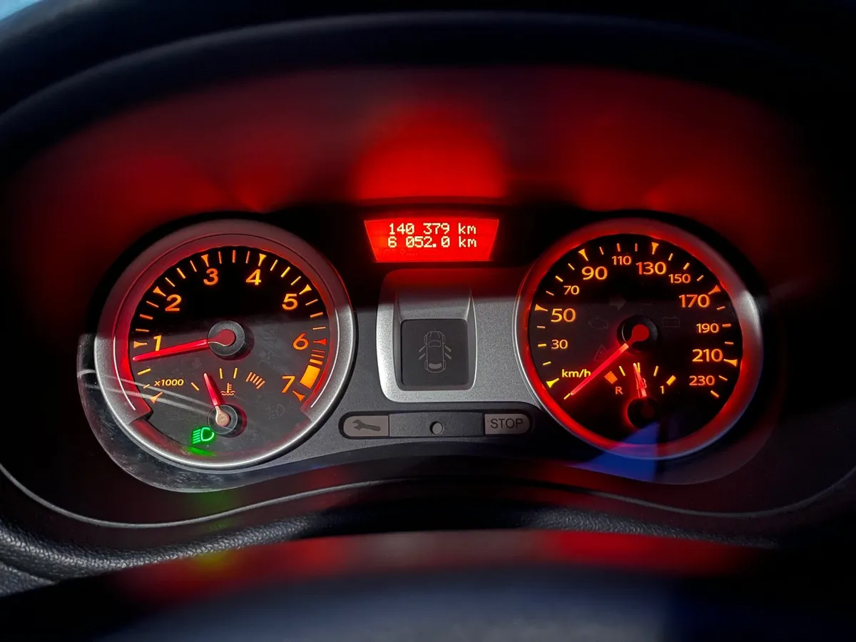 Renault Clio 2010 - Image 3