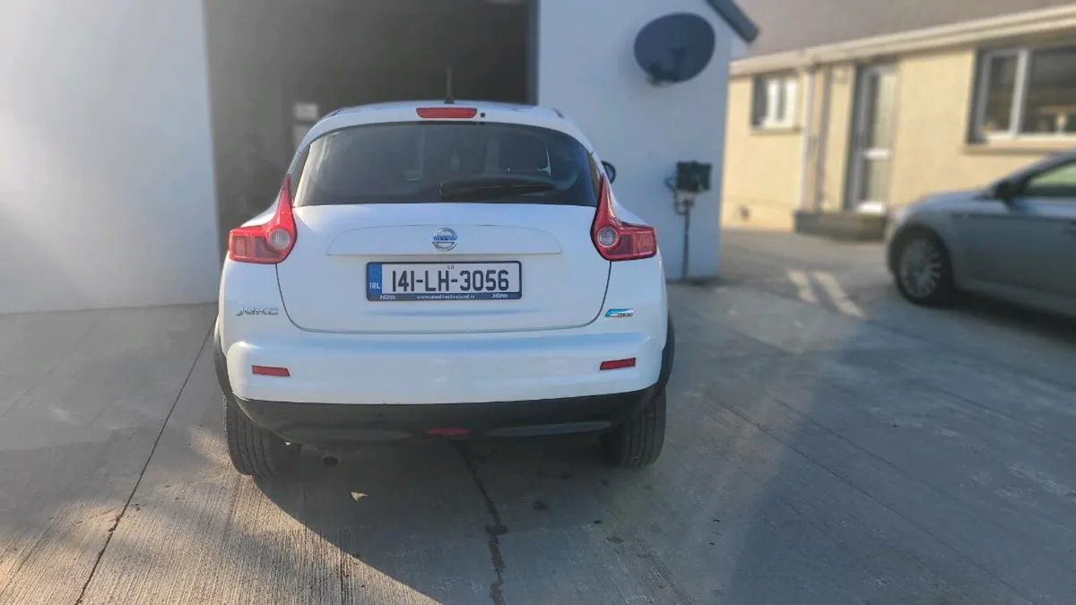 Car - Image 2