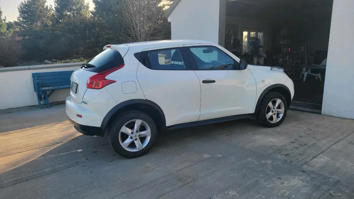 Car - Image 3