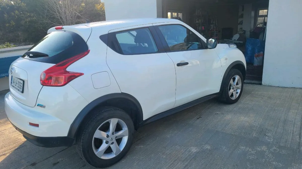 Car - Image 4