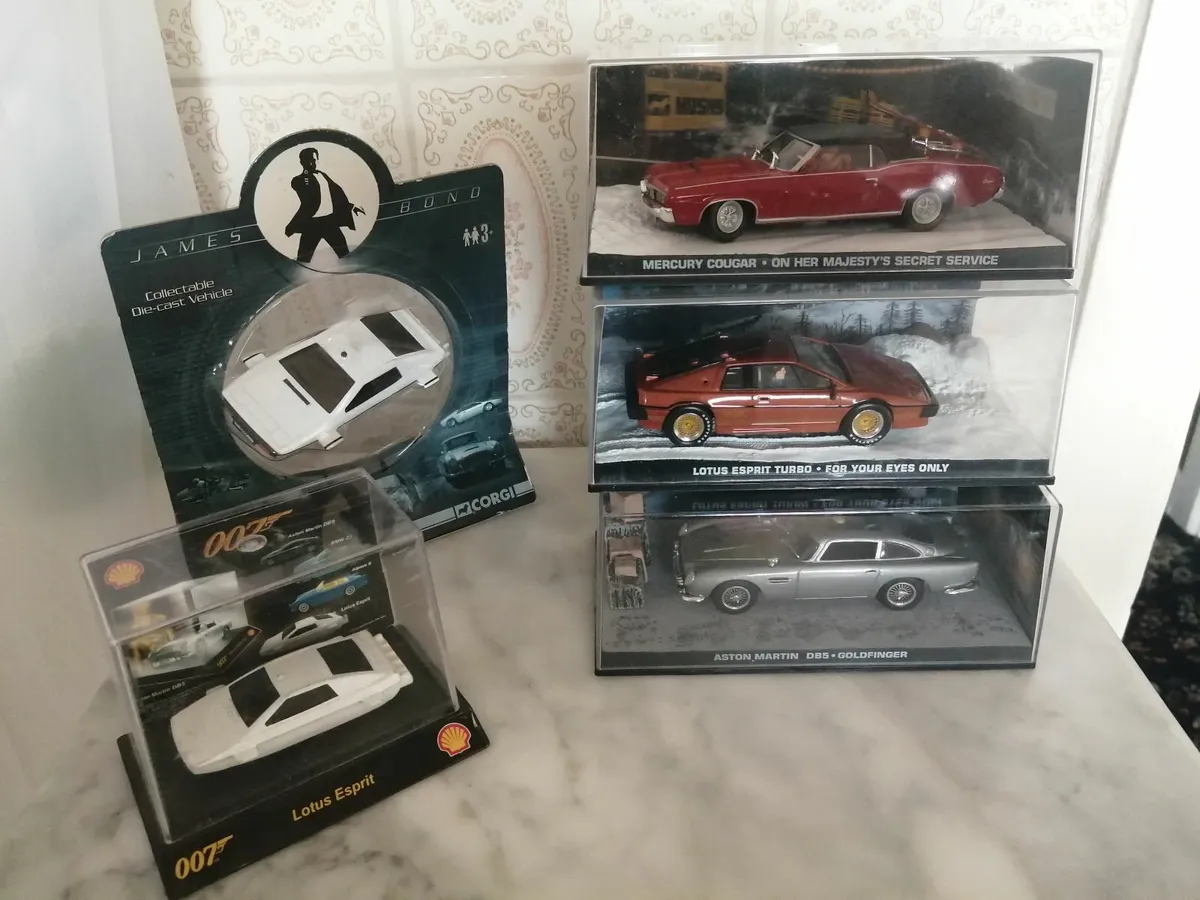 James Bond 007 Collection