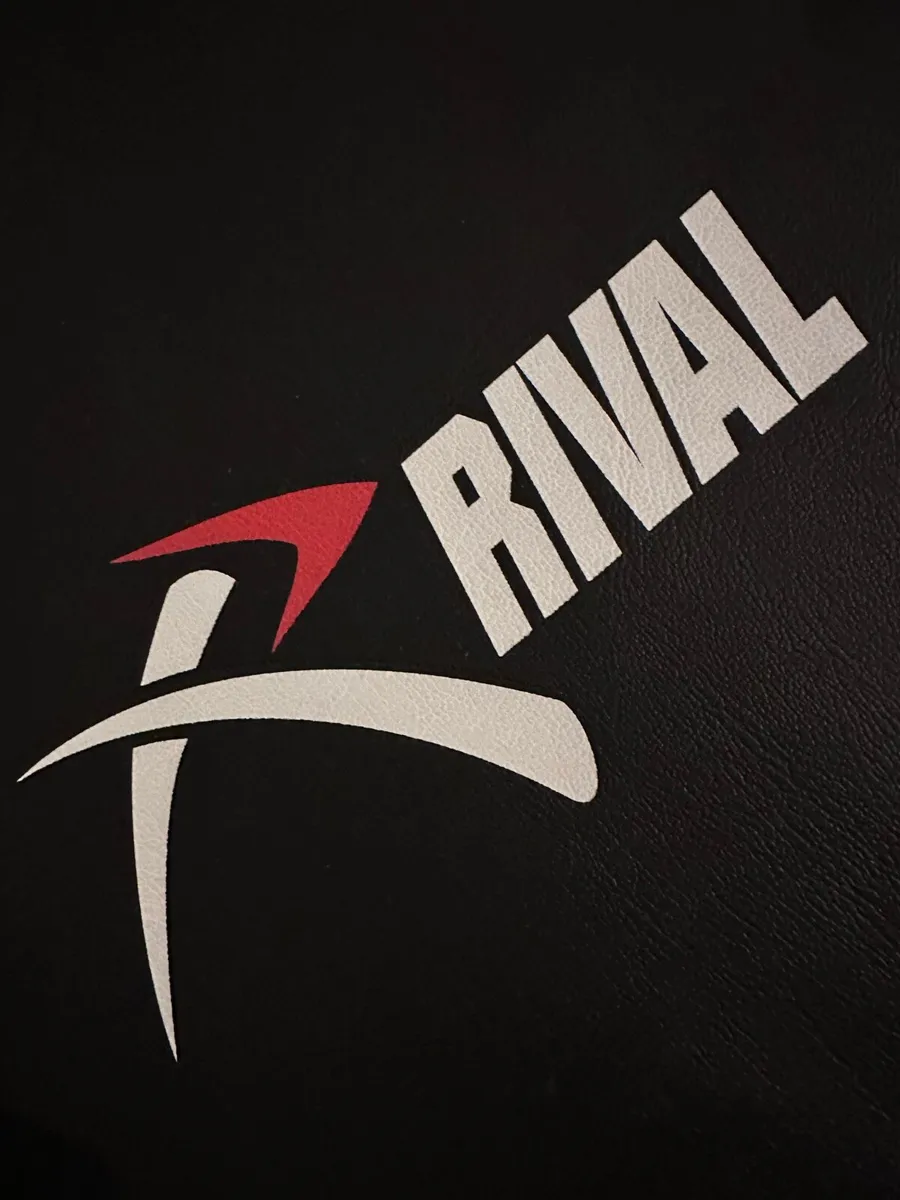 X rival bench and weights - Image 2