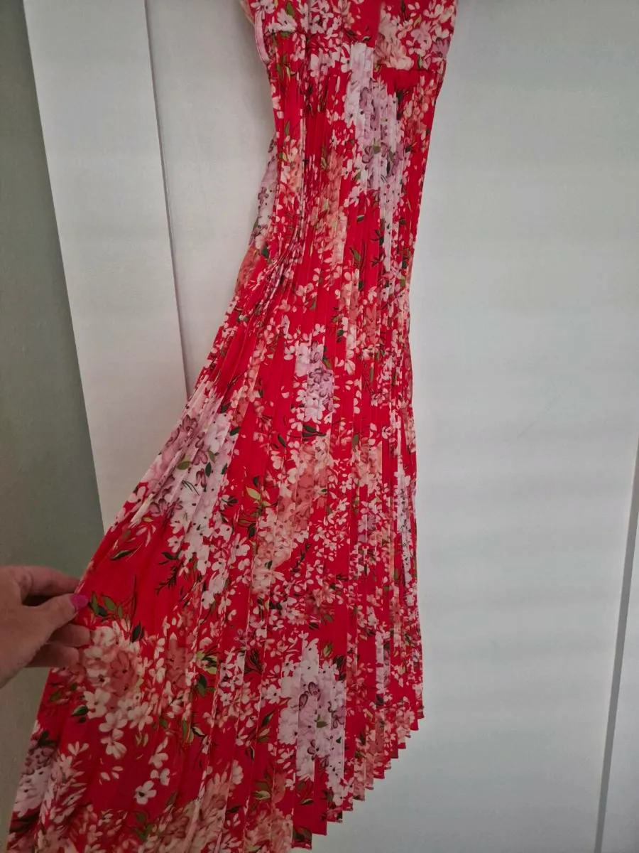 Ax Paris red maxi dress. Excellent condition - Image 4