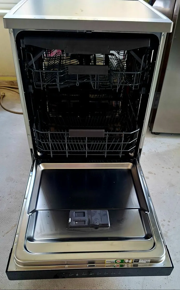 Dishwasher - Image 1