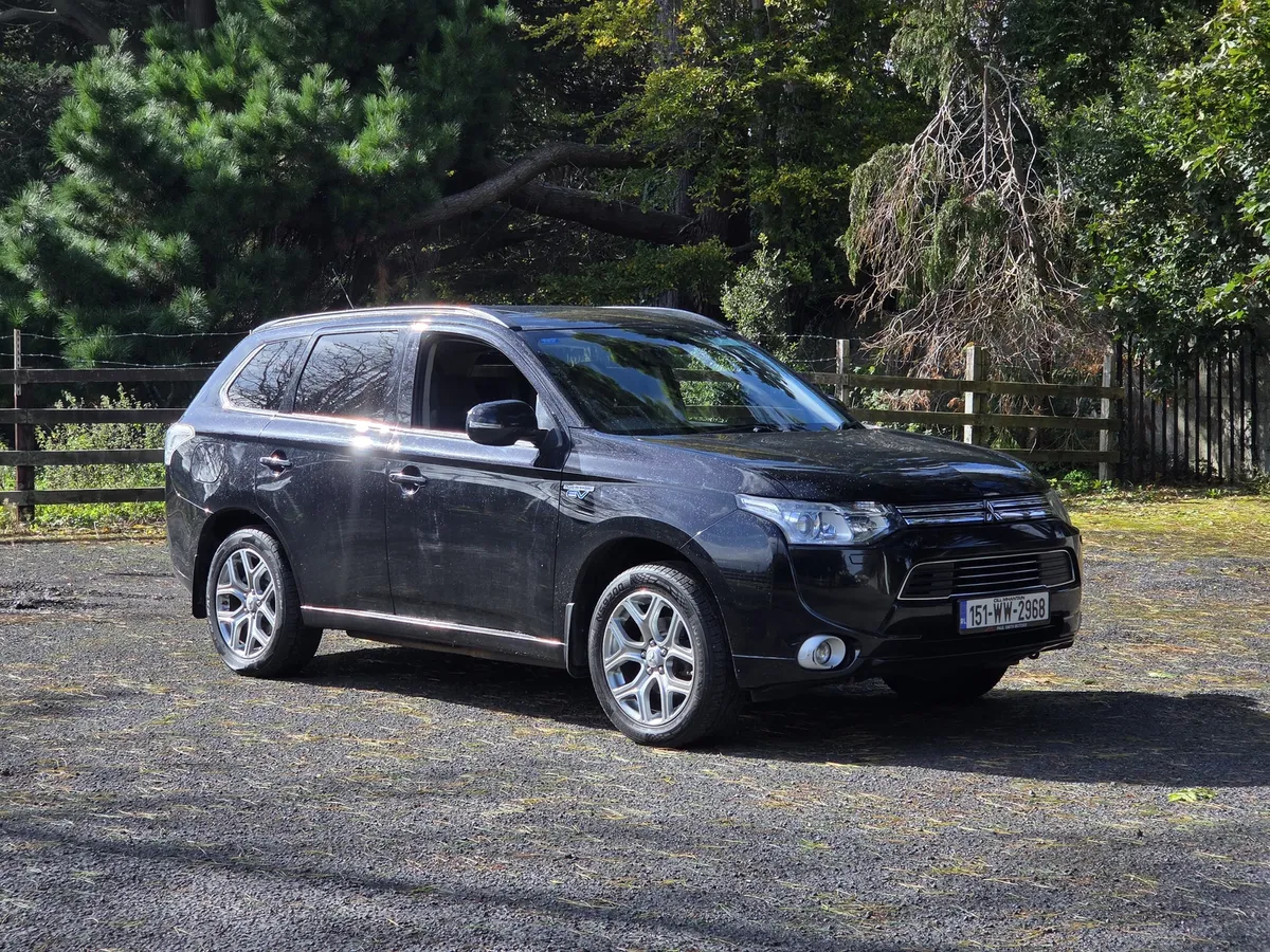 MITSIBUSHI outlander - Image 1