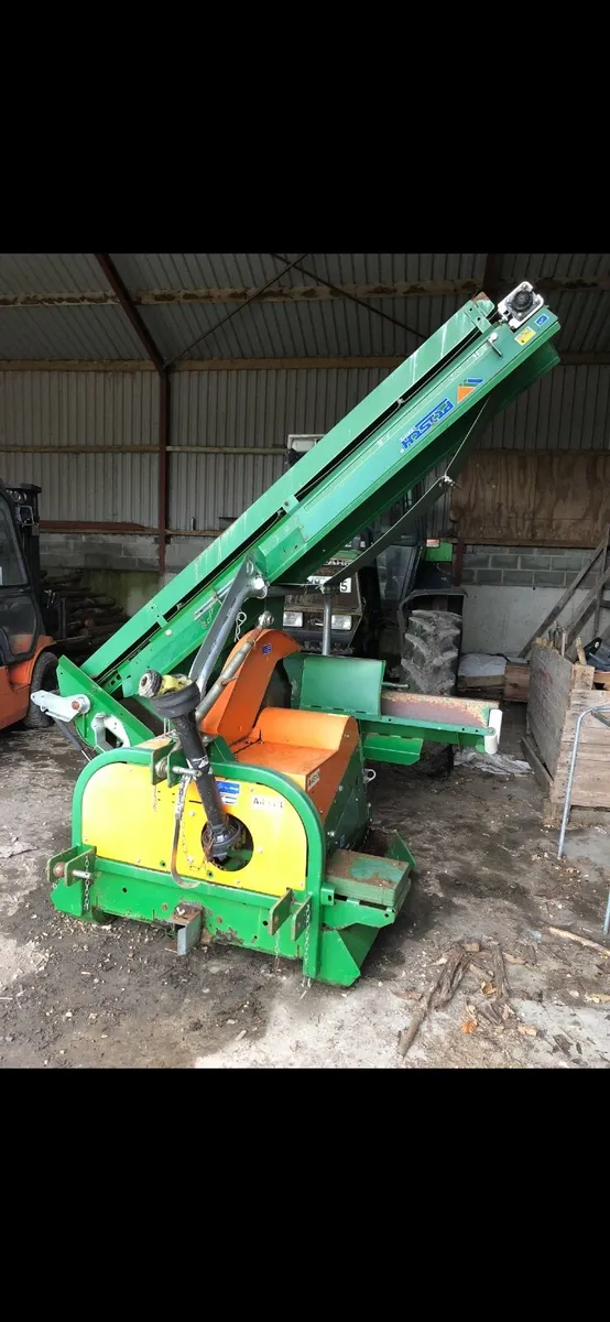 Posch Cutmaster Firewood processor - Image 1