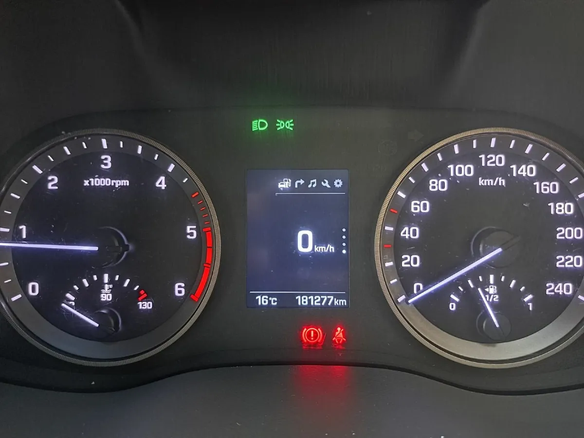 Hyundai Tucson 2016 Top Spec. Low Km New Nct 9/27 - Image 4