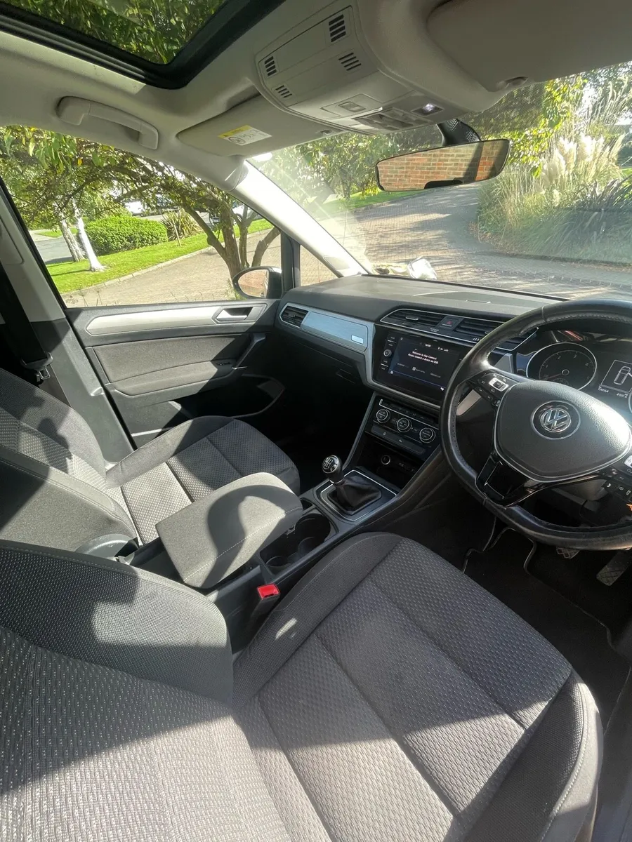 2018 Volkswagen Touran comfort line - Image 4