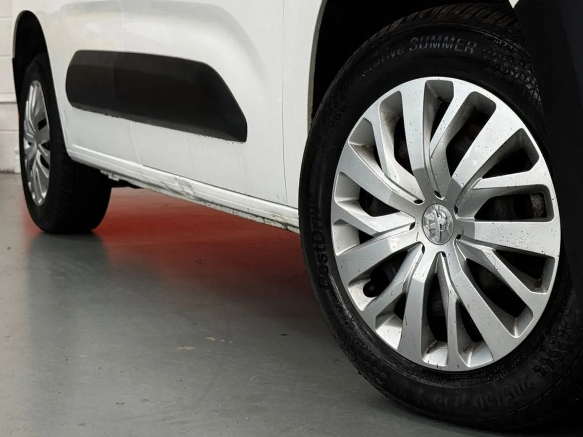 Peugeot Partner Prof Plus 1.6hdi 100 1000KG 2D - Image 2