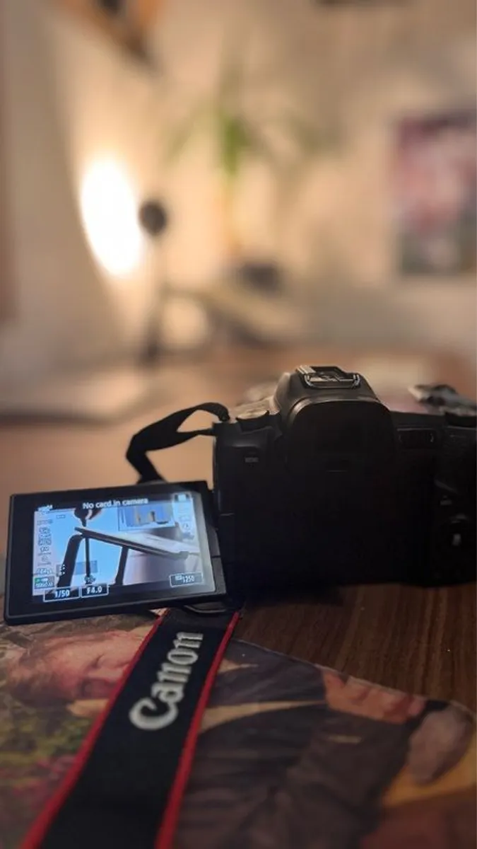 Canon EOS R Mirrorless Camera (DS126721) used, great condition, with EF adaptor - Image 1