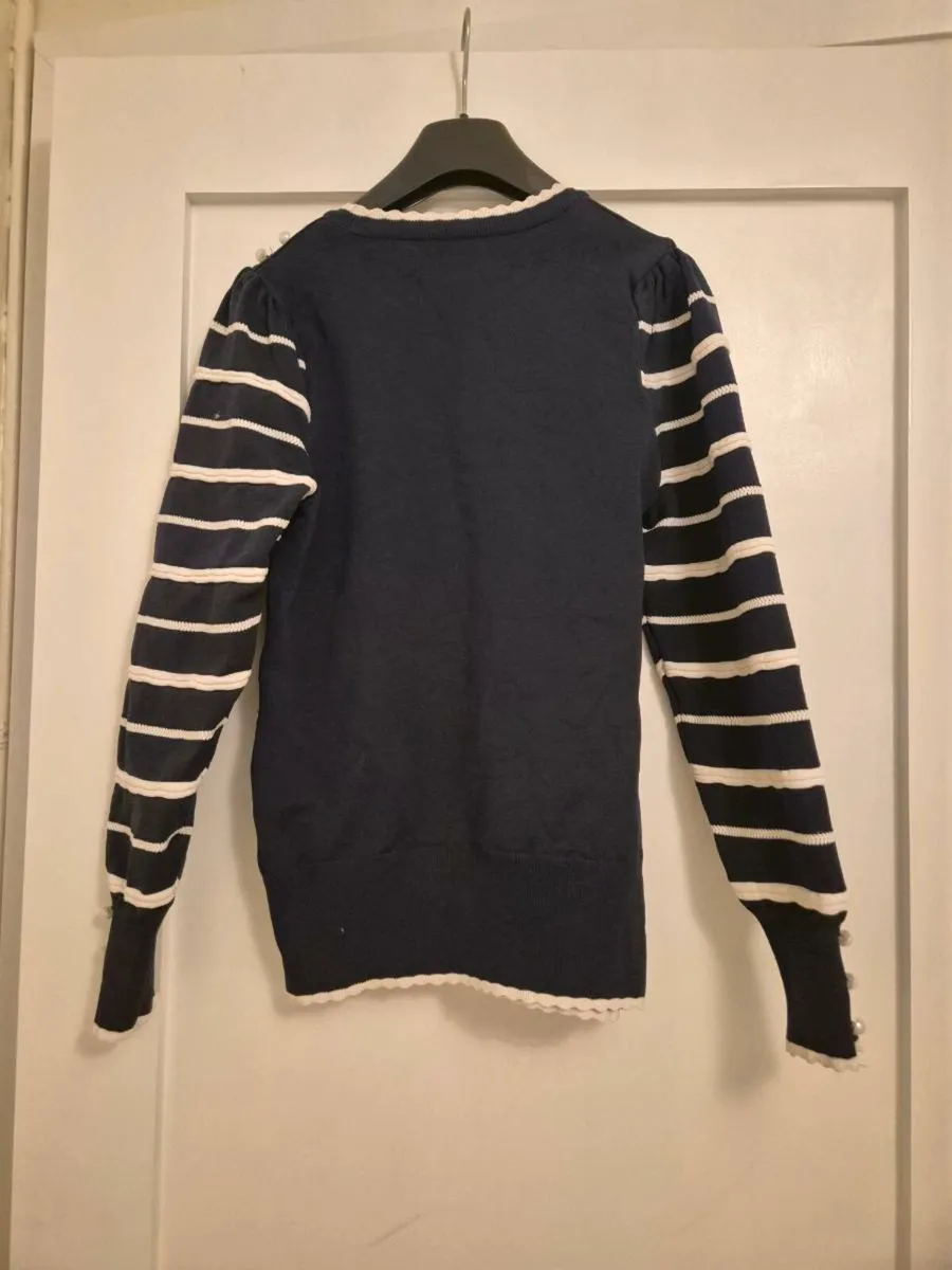 Savida striped jumped. Size small - Image 2