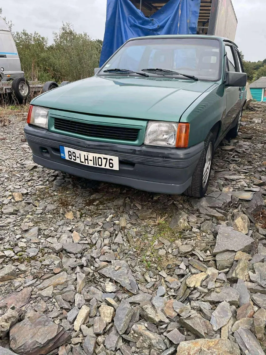 Opel Corsa 1989 - Image 1