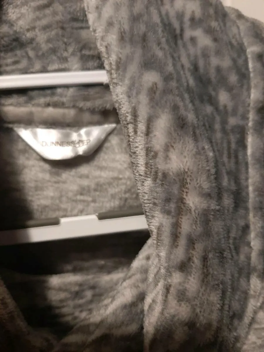Top - Image 3