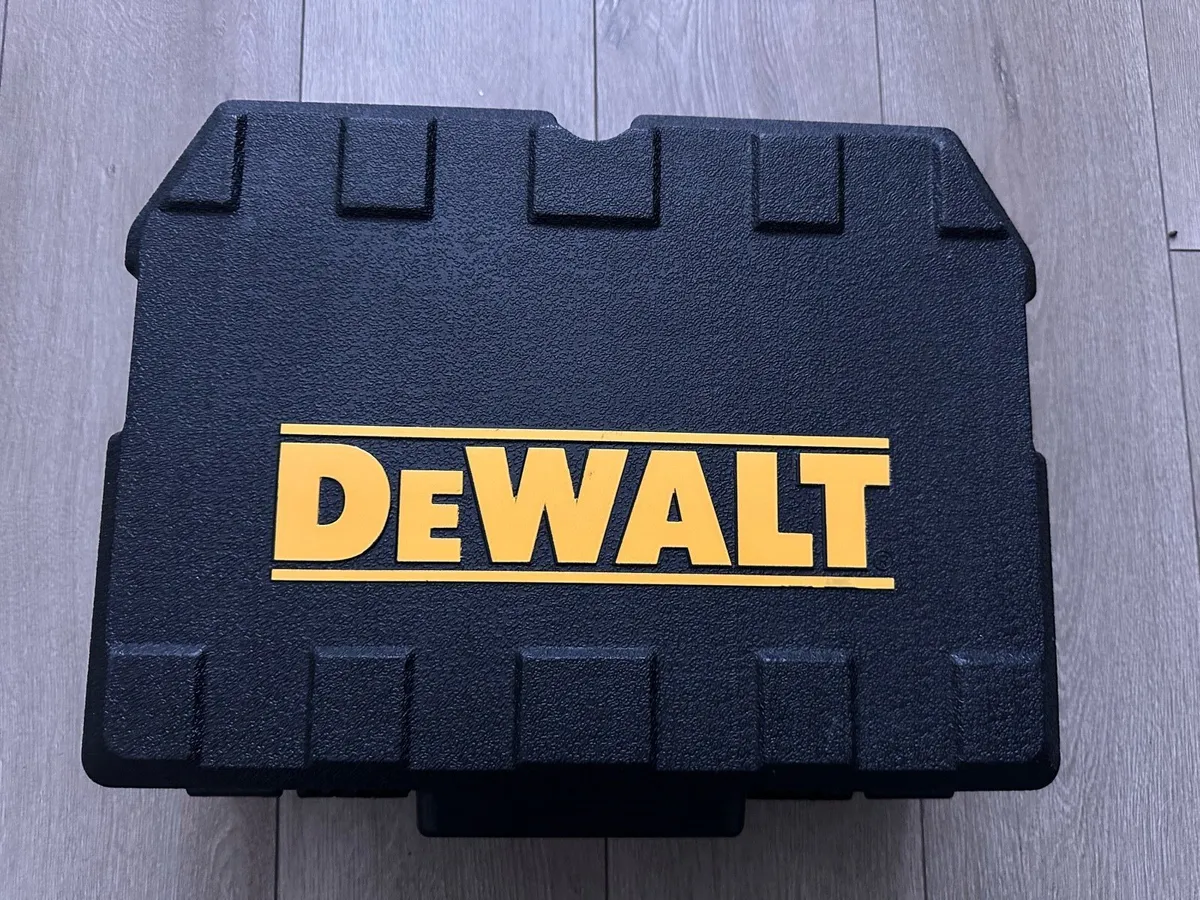 Brand NEW,DEWALT DCLE34031D1-GB 18V 1 X 2A - Image 2