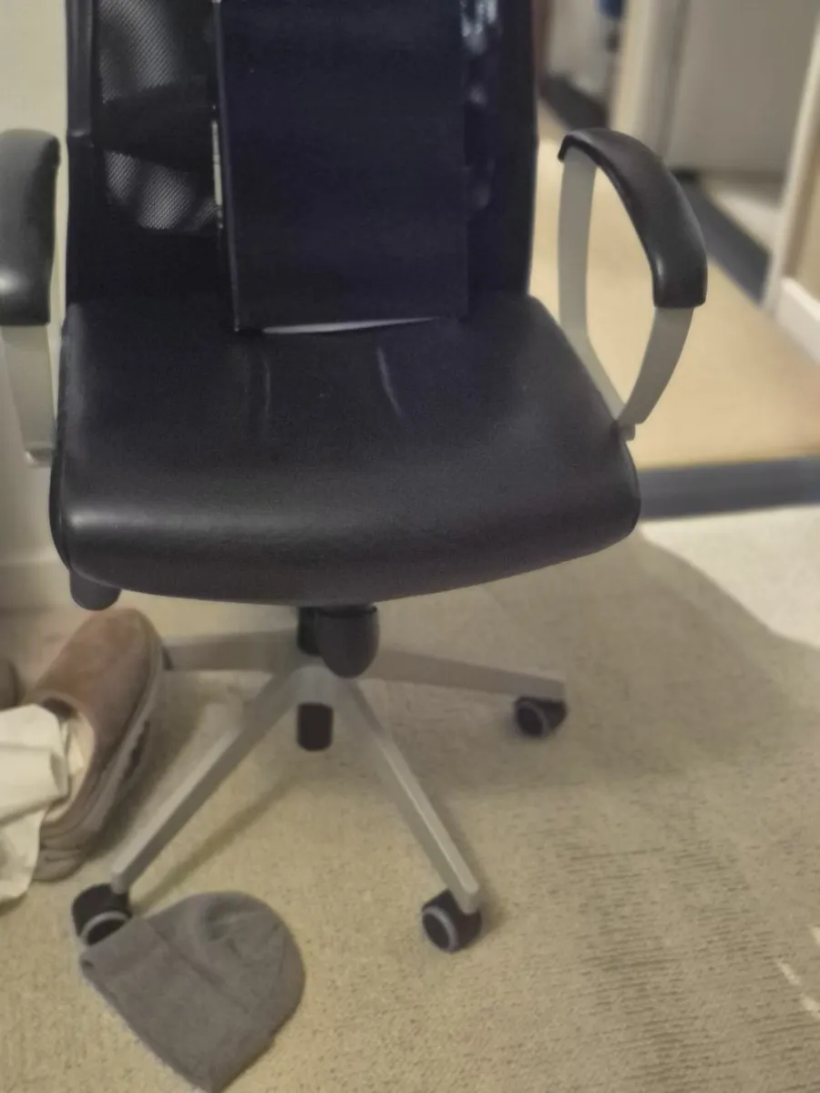 Office chair - Image 3