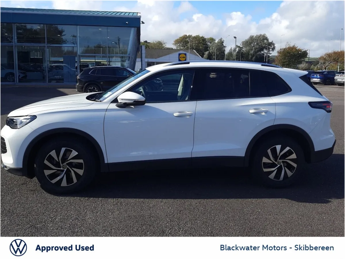 Volkswagen Tiguan 2.0TDI 150BHP EDITION 75 AUTOMAT - Image 4