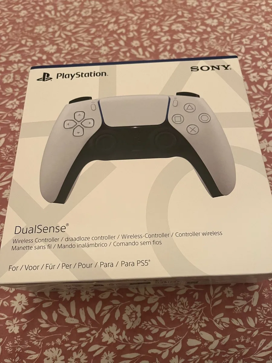 PS5 Dualsense controller brand new - Image 1