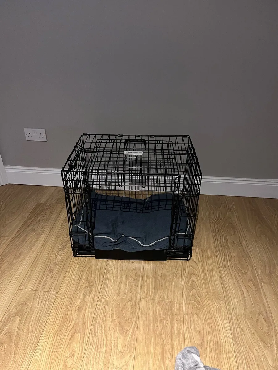 Dog crate