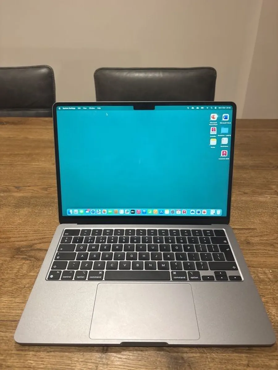 MacBook Air 2022 - Image 3