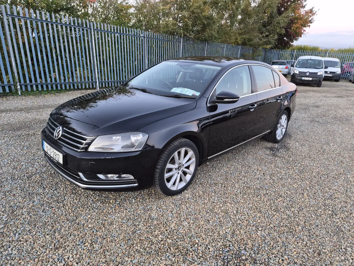 Volkswagen Passat 2012 - Image 1