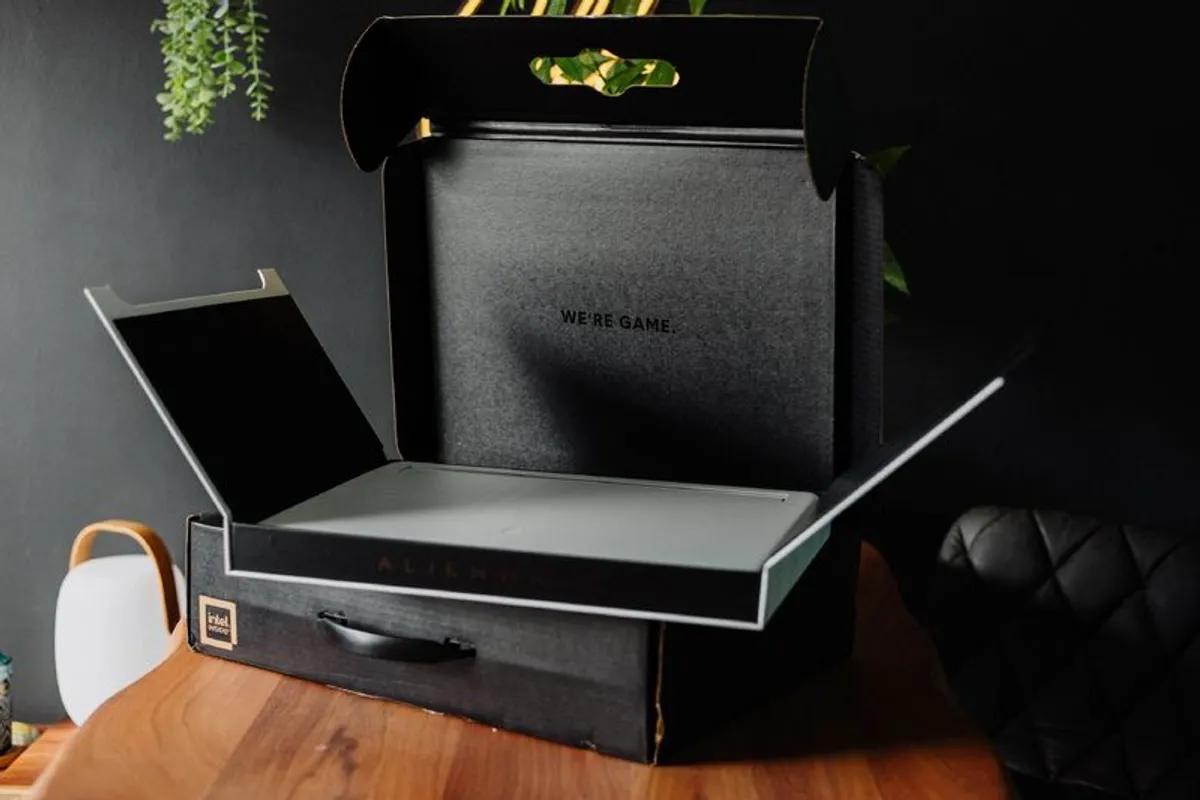 Alienware X17 R2 - Image 3