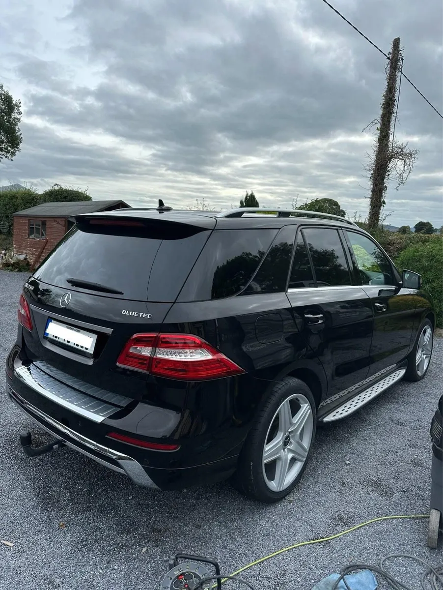 Mercedes ML250 AMG Sport - Image 3