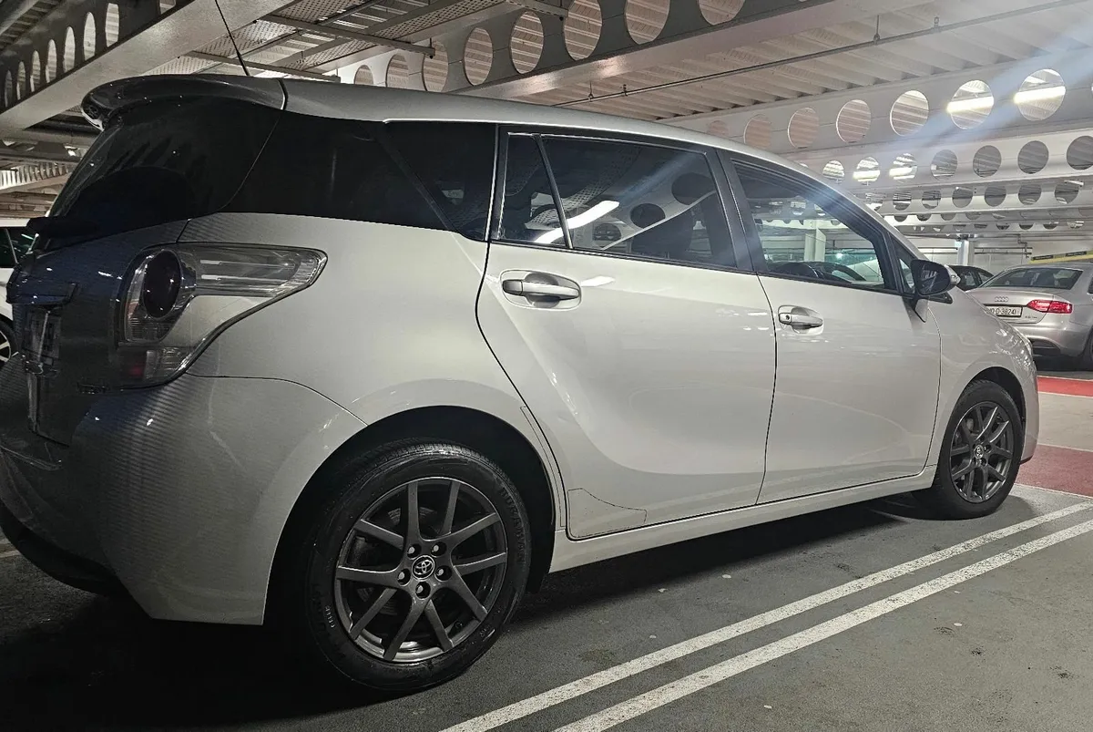 Toyota Verso 2015 - Image 2