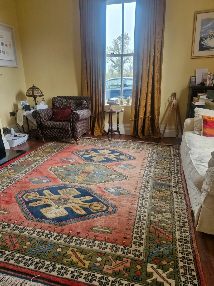 Antique wool hand knotted large rug 9ft6x8ft.. - Image 1