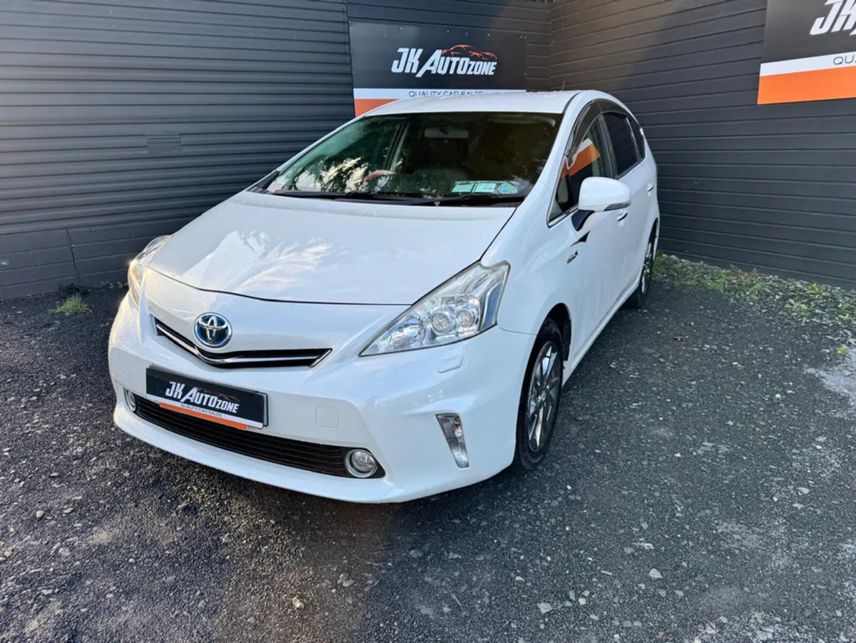 Toyota Prius 1.8 HYBRID AUTO - Image 3