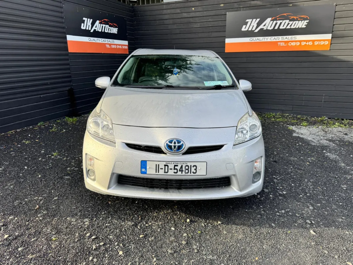 Toyota Prius 1.8 HYBRID AUTO - Image 2