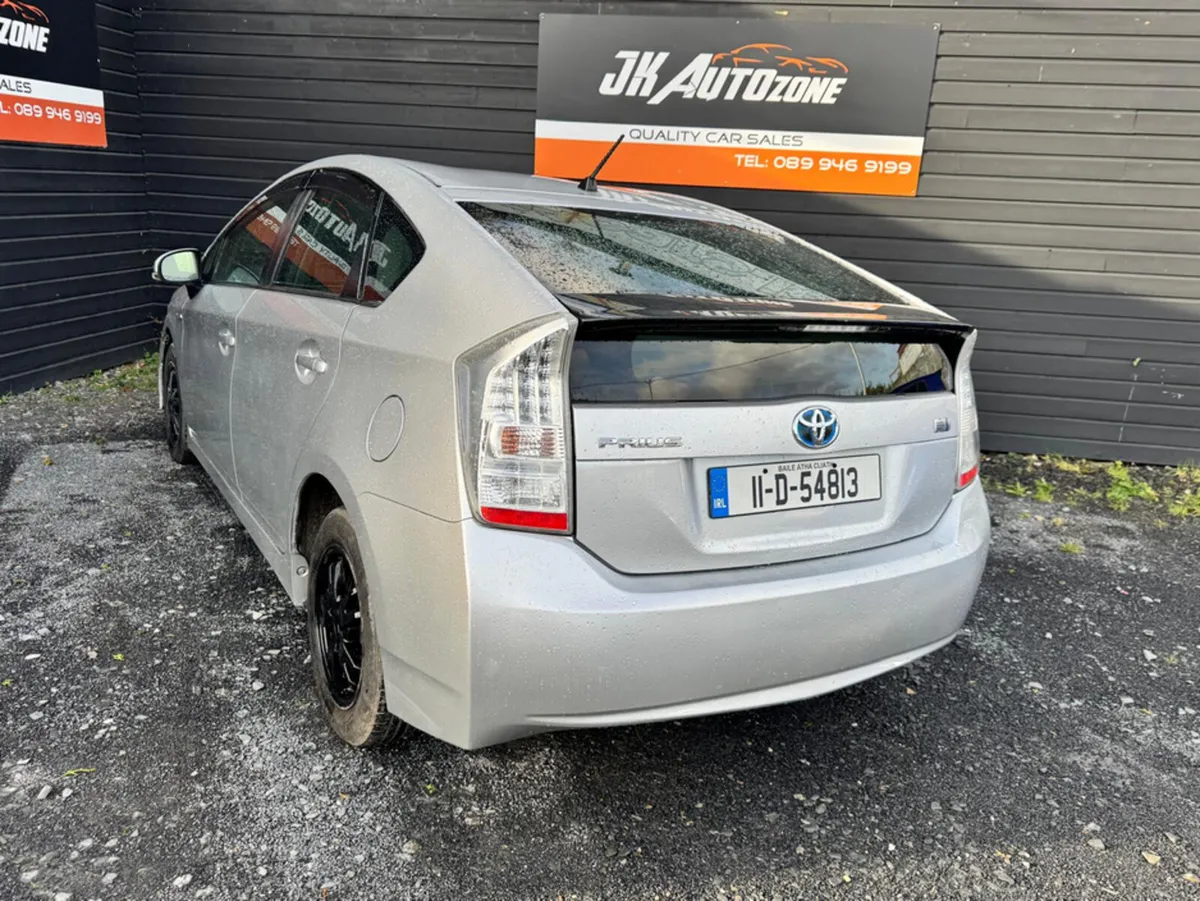 Toyota Prius 1.8 HYBRID AUTO - Image 4