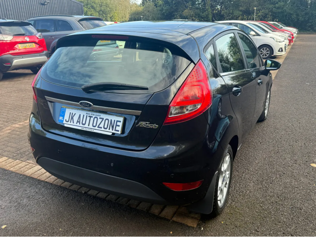 Ford Fiesta ZETEC TDCI 70 - Image 4