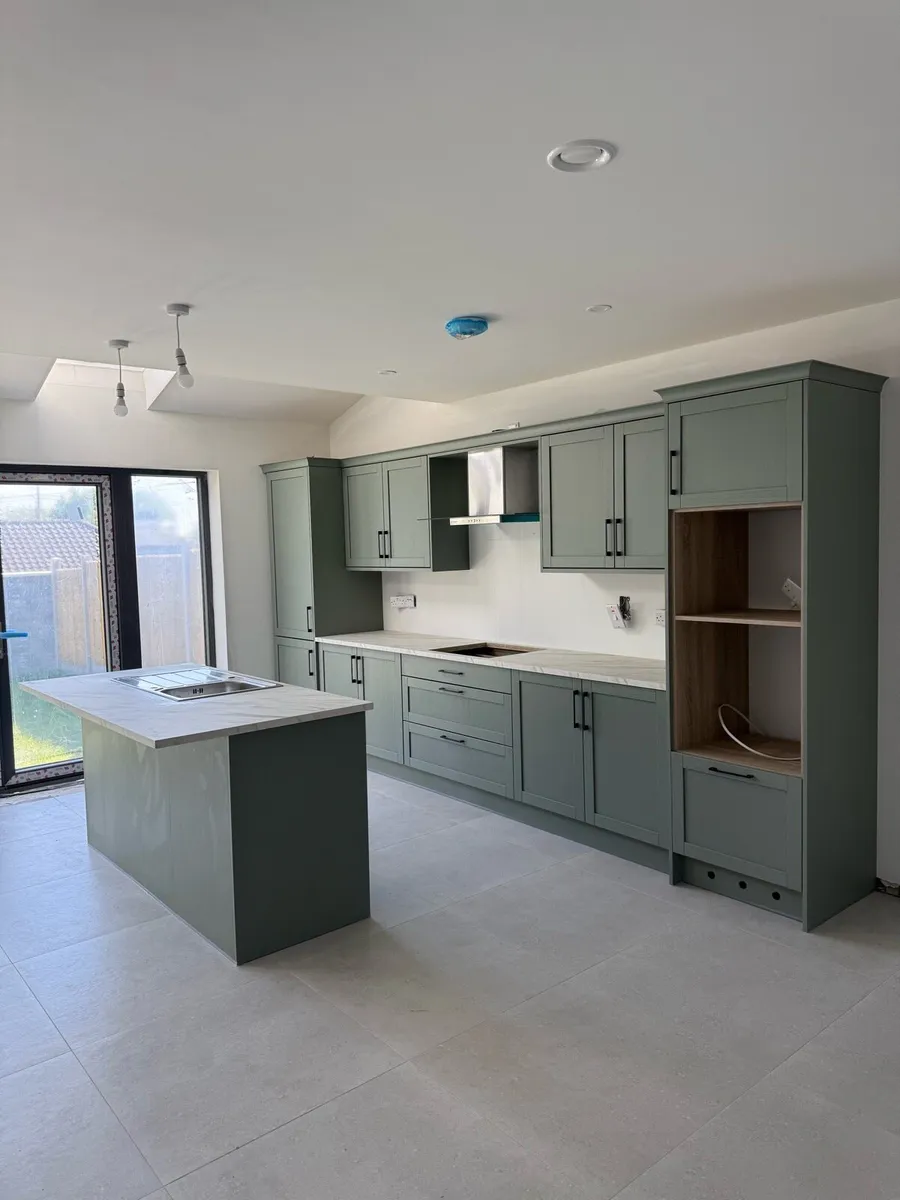 Kitchen * New - Image 1