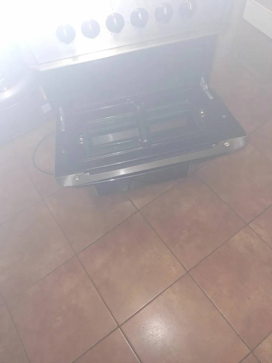 Electric cooker €100.00 - Image 4