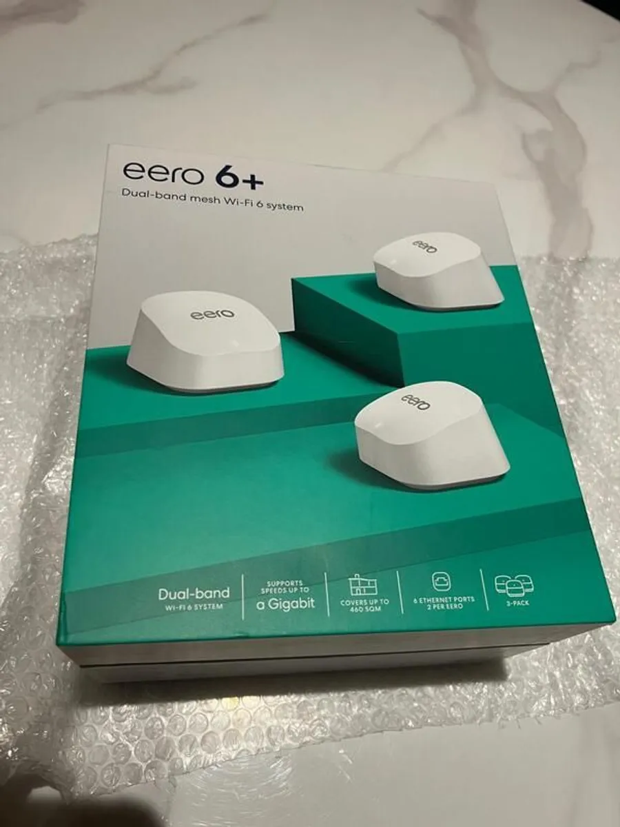 Wi-Fi mesh router | Amazon eero 6+  | 1.0 Gbps Ethernet | Coverage up to 420 m2 | Connect 75+ devices | 3-Pack - Image 1